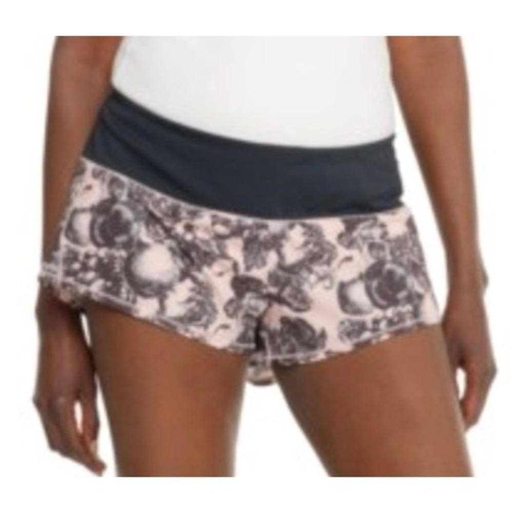 NEW Oiselle Mac Roga Shorts Womens Size 4 Rose Botanical Print Black Pink 103119